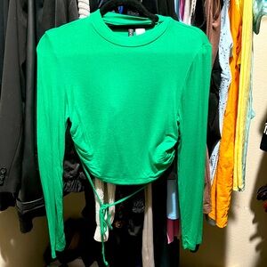 H&M Divided Crop Top